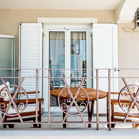 Elena'S Apartment 1 Argostoli  Exterior photo